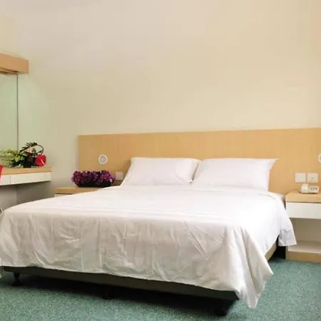 Phoenix Hotel-2